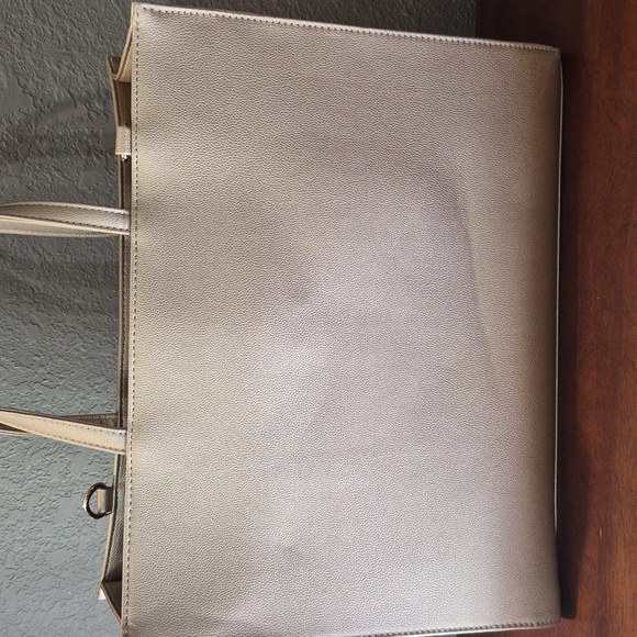 Global Generation Laptop Tote - Picture 3 of 7